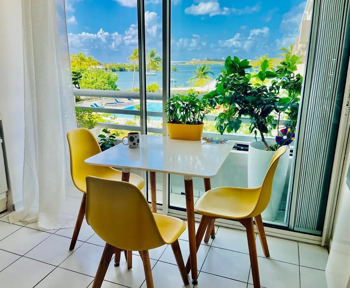 Apartment Cozy Waterfront Two-Level Condo With 2 Bathrooms ,Pool, Ac Baie Nettle