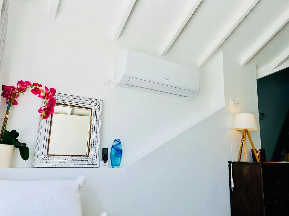 Cozy Waterfront Two-Level Condo With 2 Bathrooms ,Pool, Ac Baie Nettle 0*,